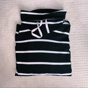 Cropped Turtleneck Top